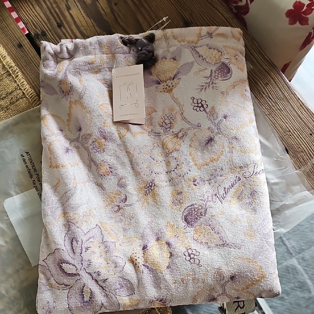 Victoria's Secret Lavender and Cream Floral 2 In 1 Towel Backpack